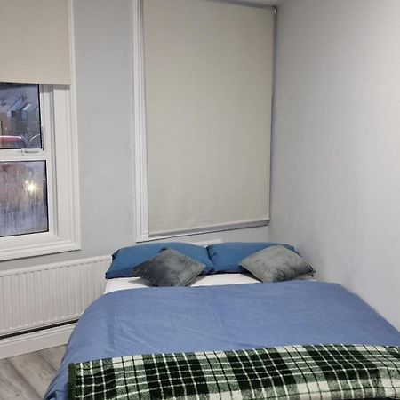 London Stratford 4 Bed Apartment Bagian luar foto