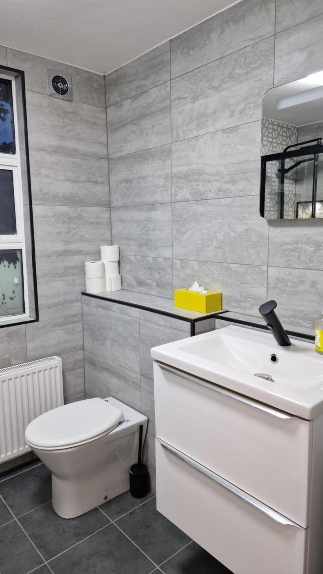 London Stratford 4 Bed Apartment Bagian luar foto